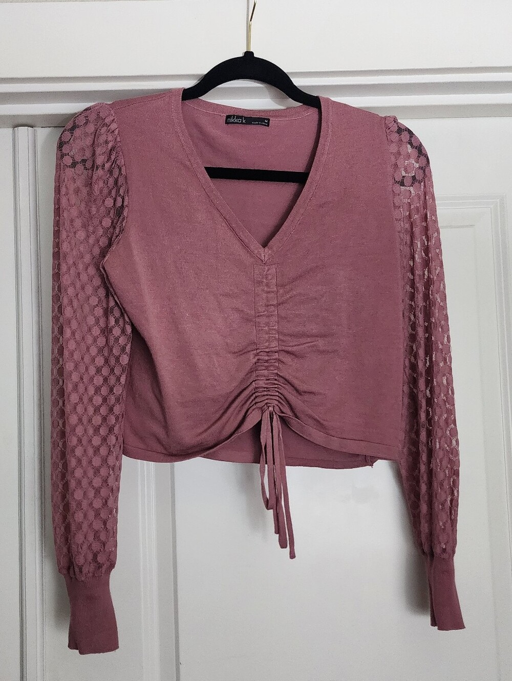 Nikkak Ribbed Lace-Sleeve Ruched V-Neck Top - Dusty Rose